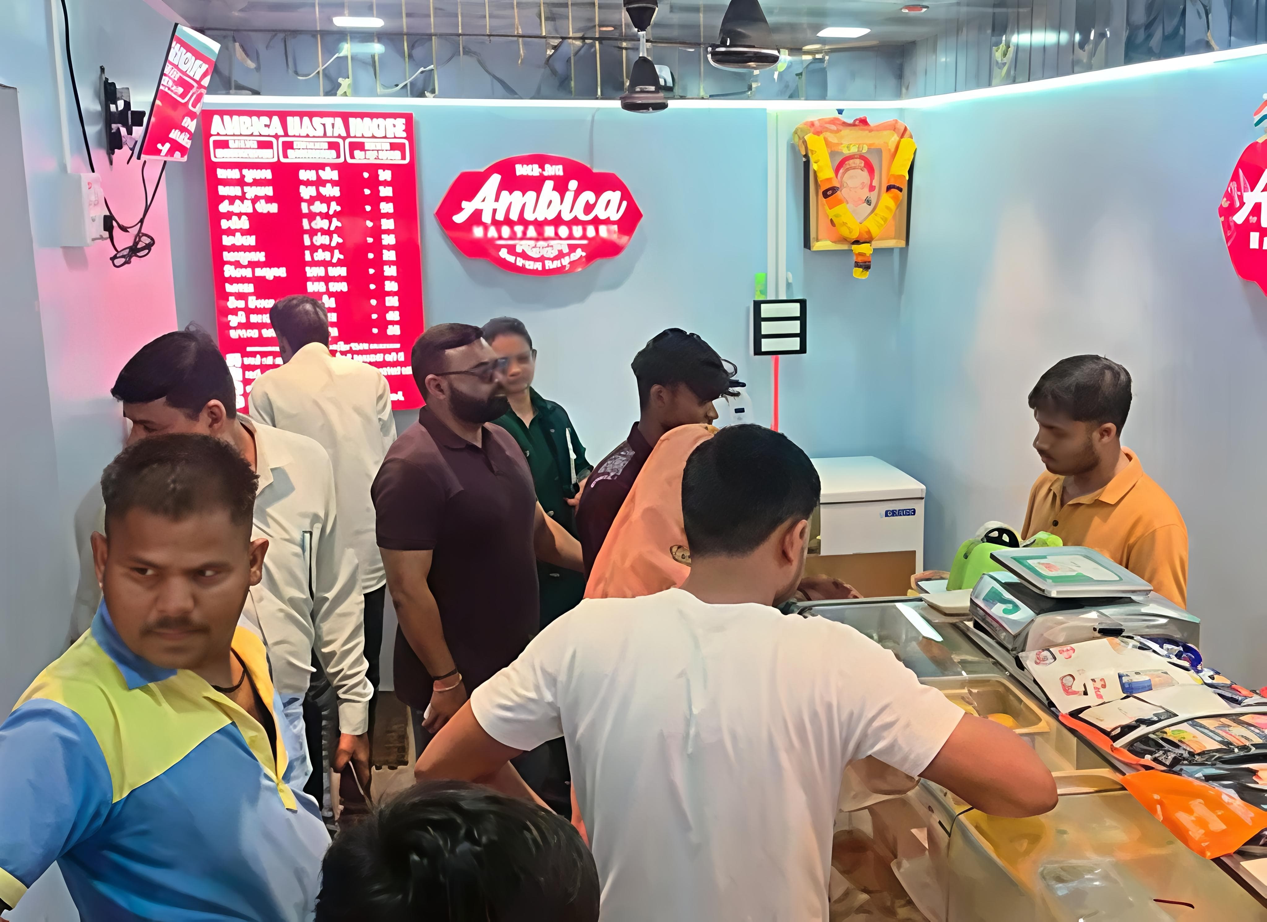 ઝાલોદમાં લાયસન્સ વિના ચાલતી ચાર મટનની દુકાનો સીલ અસ્વચ્છતા બદલ 20 વેપારીઓને કુલ રૂ.20 હજારનો દંડ - Image 3