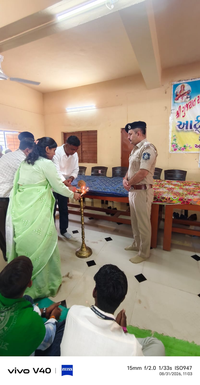 ફતેપુરા આર્ટસ કોલેજ ખાતે વિદ્યાર્થીઓ માટે નશા મુક્તિ અને કાયદાકીય જાગૃતિ કાર્યક્રમ યોજાયો - Image 3