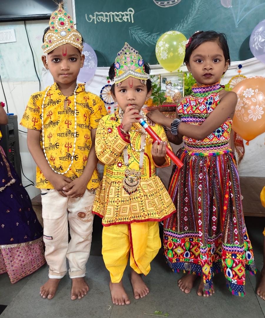 ઝાલોદ તાલુકામાંજય દશામાં વિદ્યામંદિર, ઝાલોદ ખાતે જન્માષ્ટમીની હર્ષોલ્લાસભેર ઉજવણી