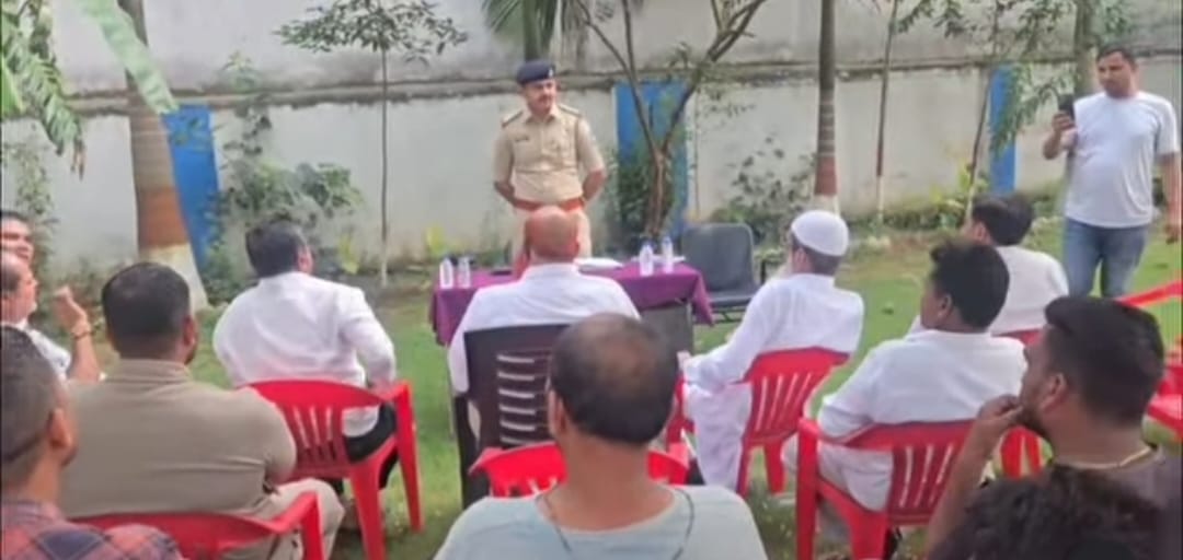 ઝાલોદમાં ગણેશ ઉત્સવને લઈ શાંતિ સમિતિની બેઠક
