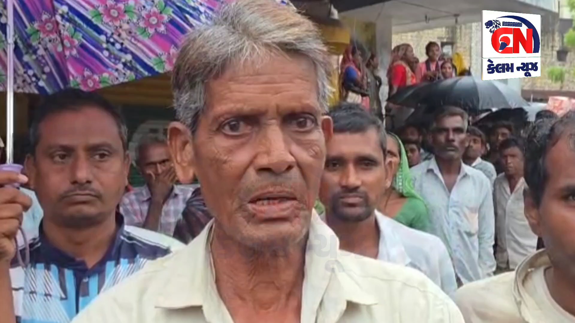 દેવગઢ બારિયામાં ખાતર માટે ખેડૂતોની કતારો, સમયસર ખાતર નહીં મળતા રોષ